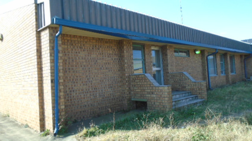 TELKOM PORTFOLIO: Large Industrial Property with Various Outbuildings, Standerton Property Images