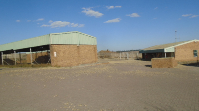 TELKOM PORTFOLIO: Large Industrial Property with Various Outbuildings, Standerton Property Images