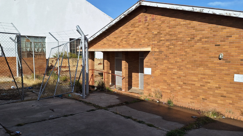 TELKOM PORTFOLIO: CBD Property in Noupoort, Northern Cape Property Images
