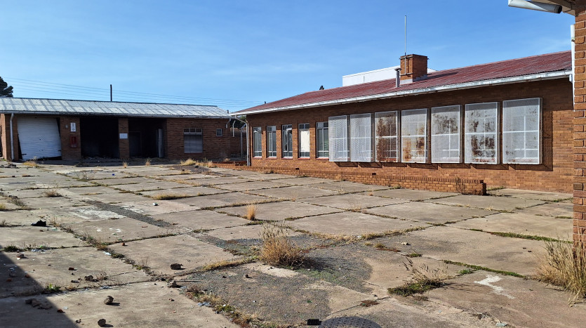 TELKOM PORTFOLIO: CBD Property in Noupoort, Northern Cape Property Images