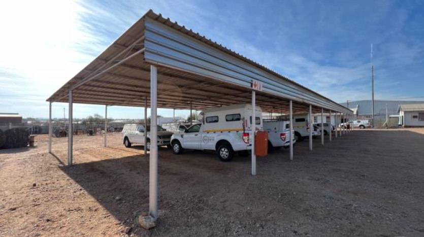 TELKOM PORTFOLIO: Large Industrial Property in Upington Property Images