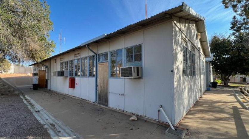 TELKOM PORTFOLIO: Large Industrial Property in Upington Property Images