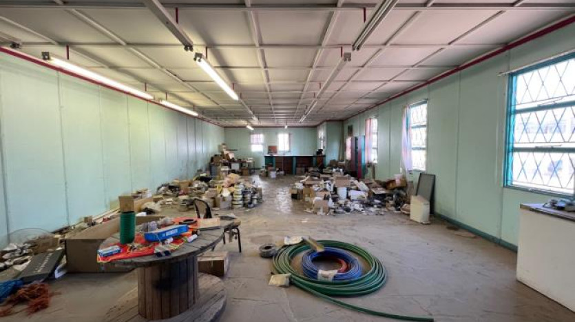 TELKOM PORTFOLIO: Large Industrial Property in Upington Property Images