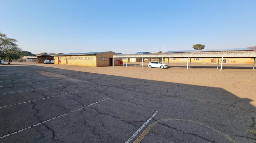 TELKOM PORTFOLIO: Property with Further Development Opportunity in Rustenburg Property Images
