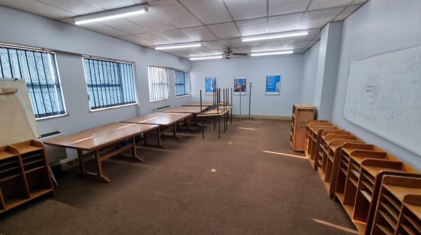 TELKOM PORTFOLIO: Property with Further Development Opportunity in Rustenburg Property Images