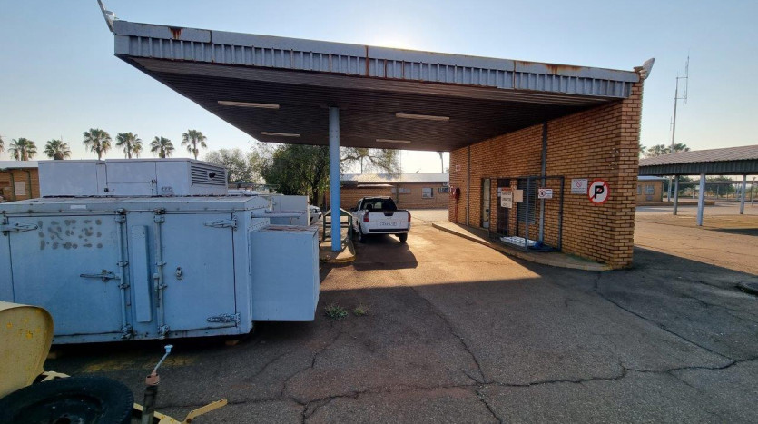 TELKOM PORTFOLIO: Property with Further Development Opportunity in Rustenburg Property Images