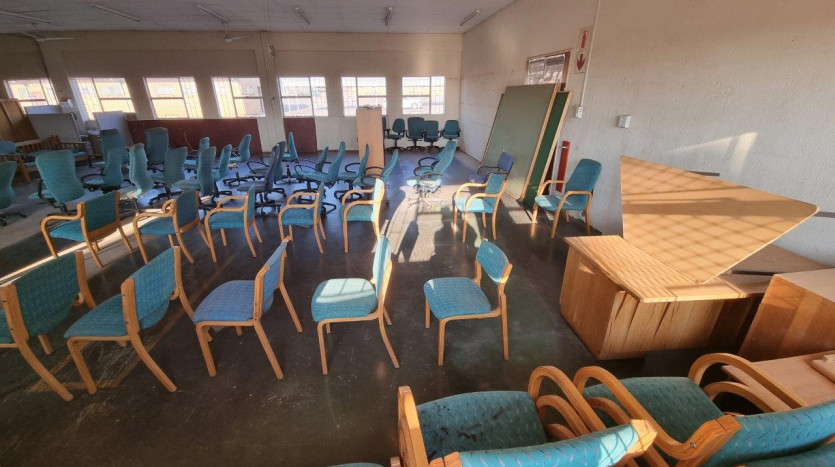 TELKOM PORTFOLIO: Property with Further Development Opportunity in Rustenburg Property Images