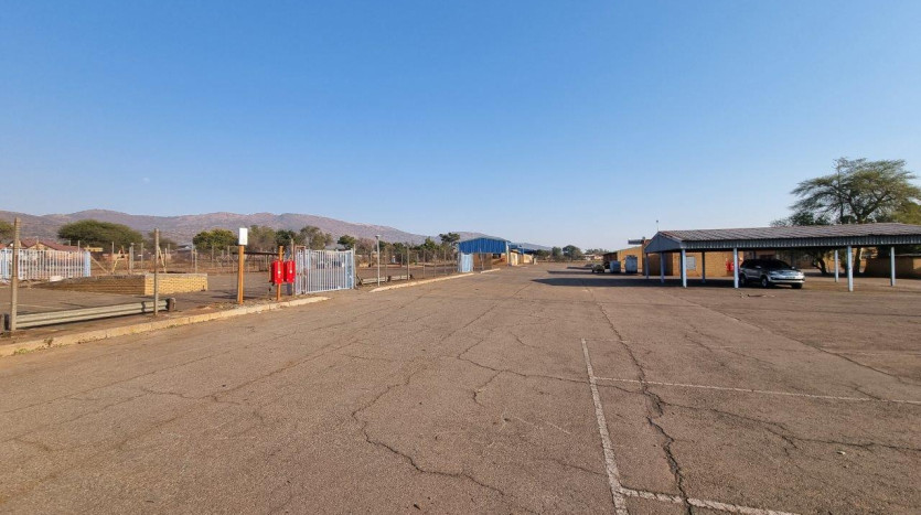 TELKOM PORTFOLIO: Property with Further Development Opportunity in Rustenburg Property Images