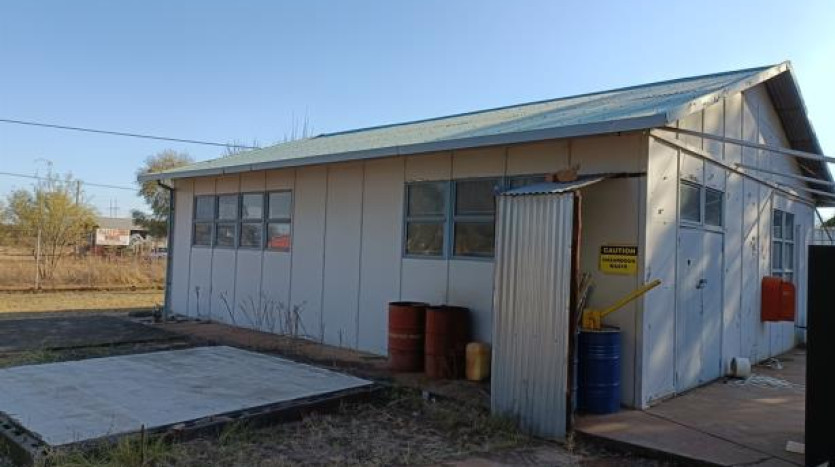 TELKOM PORTFOLIO: Industrial Property Improvements in Vryburg Property Images
