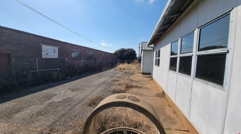 TELKOM PORTFOLIO: Industrial Property in Zeerust Property Images