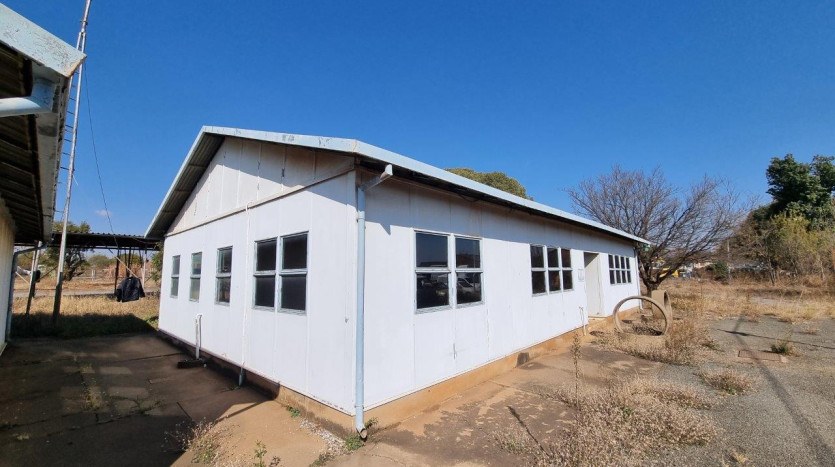 TELKOM PORTFOLIO: Industrial Property in Zeerust Property Images