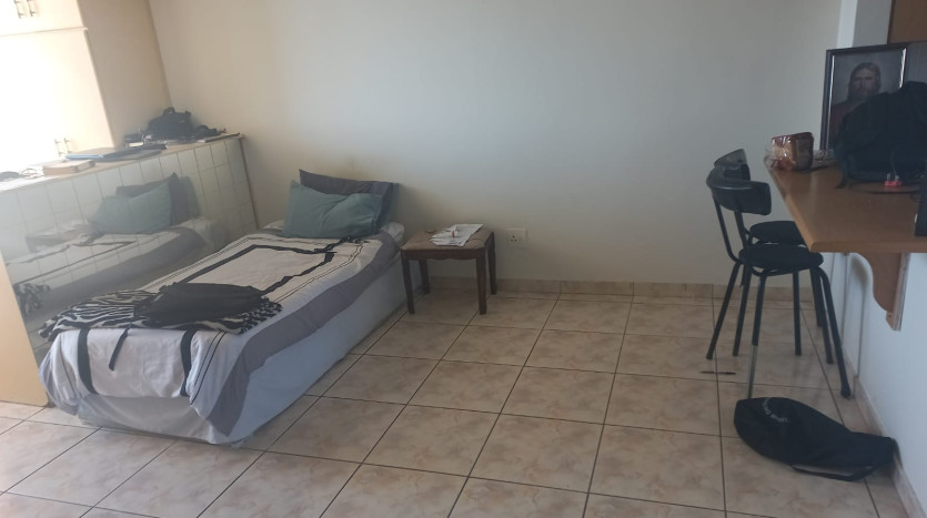 1 Bedroom Apartment in Lower North Beach Property Images