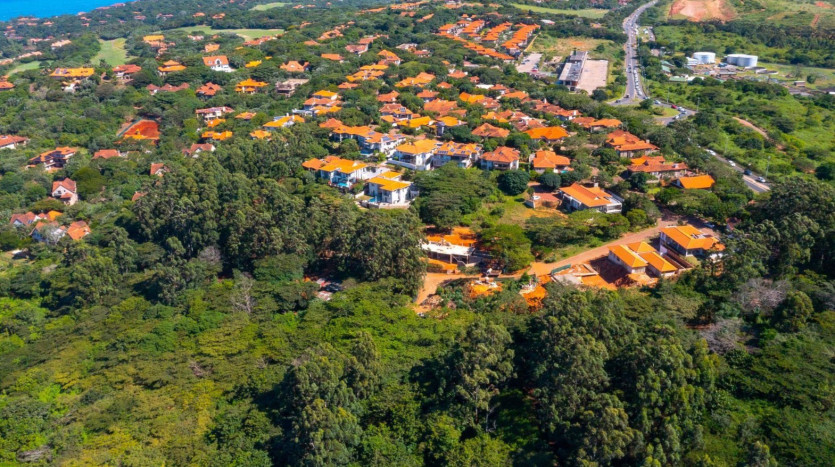 Large site in Hilltop Private Estate Property Images