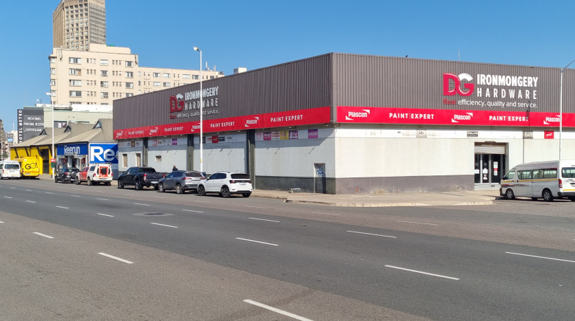 ± 1 080 m² Commercial Property With High Exposure Property Lead Image