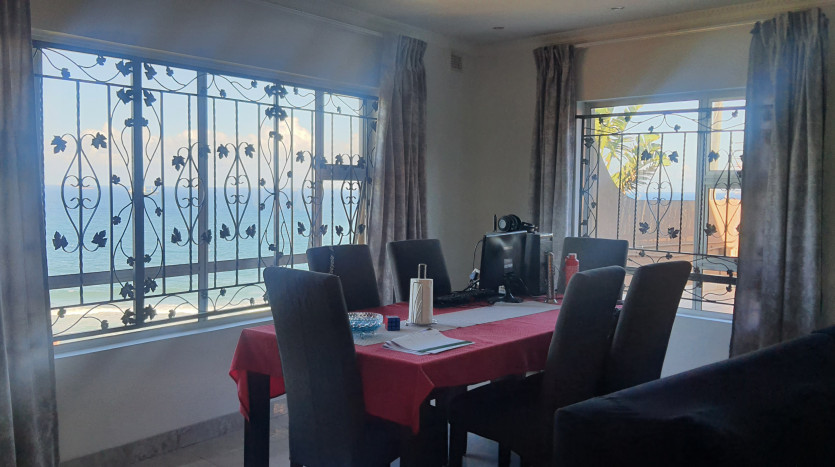 2 Bedroom Apartment with 180 ° Sea Views Property Images