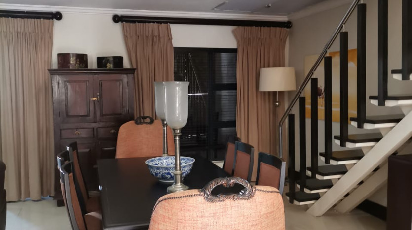 4 Bedroom Penthouse Opposite Gateway Property Images