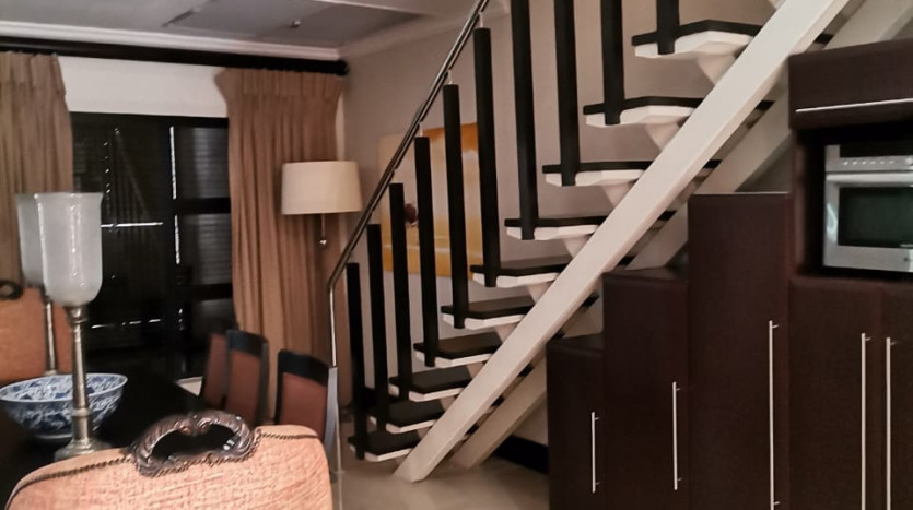 4 Bedroom Penthouse Opposite Gateway Property Images