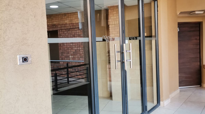 4 Bedroom Penthouse Opposite Gateway Property Images