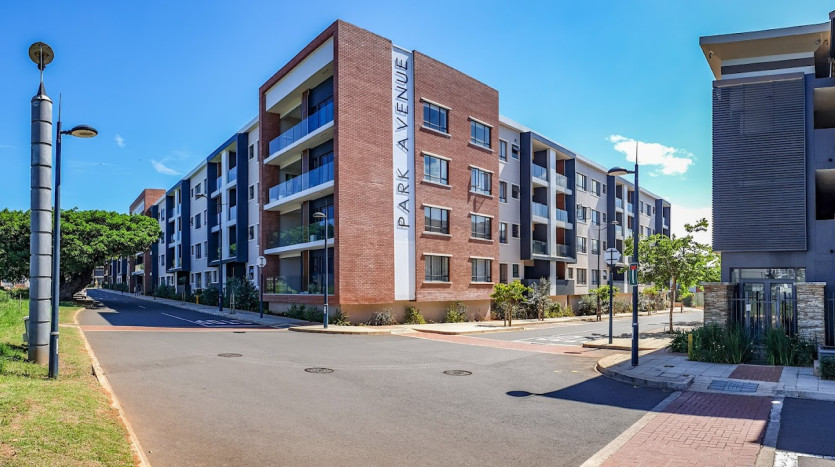 5 x Upmarket Apartments in Umhlanga Ridge Property Images