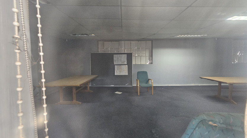 TELKOM PORTFOLIO: Large Industrial Property in Village Deep Property Images