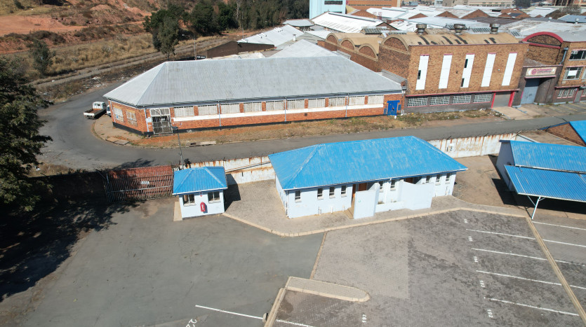 TELKOM PORTFOLIO: Large Industrial Property in Village Deep Property Images