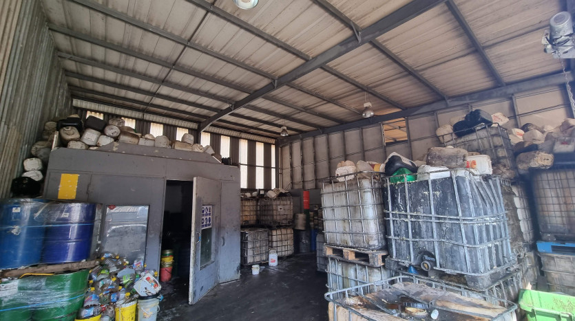 Industrial Premises in Complex Property Images