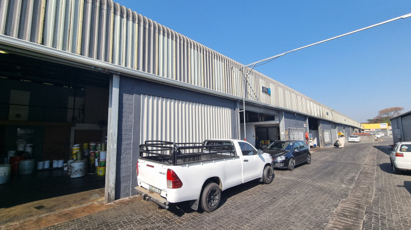 Industrial Premises in Complex Property Lead Image