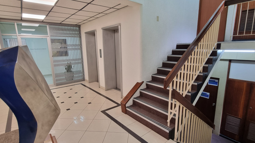 ± 2 650 m² Commercial Property In Durban CBD Property Images