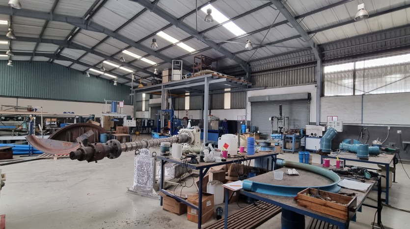 ± 4 400 m² Industrial Property Within Mariann Industrial Park Property Images