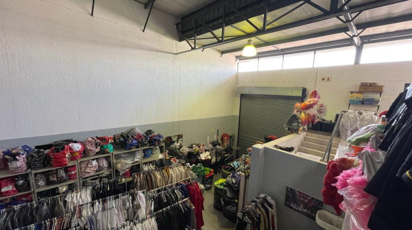 Mini Industrial Unit Property Images