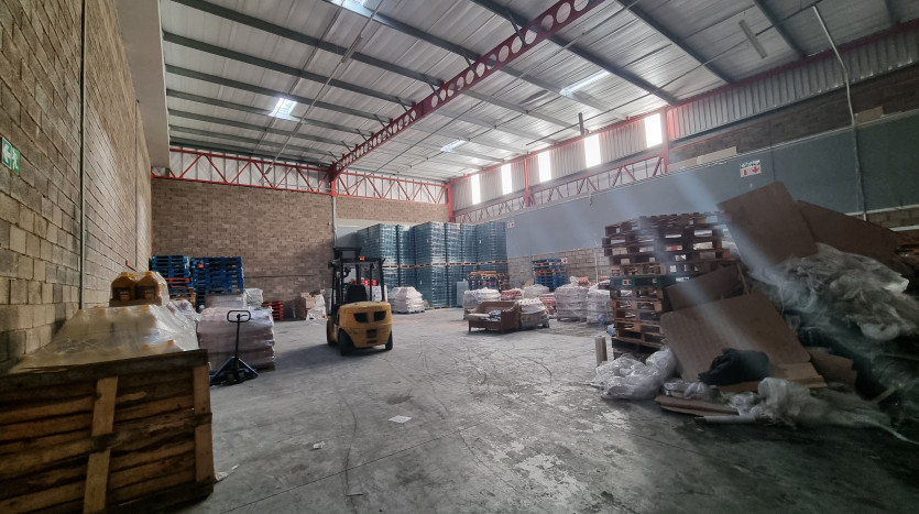 ± 642 m² Mini Factory Located in Cornubia Property Images