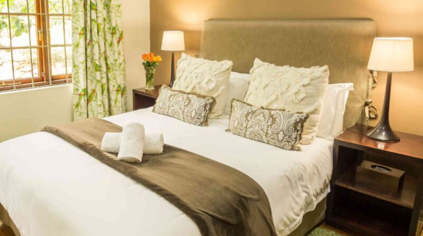 4 Star Guest House In Glenwood Property Images