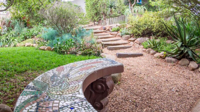 4 Star Guest House In Glenwood Property Images