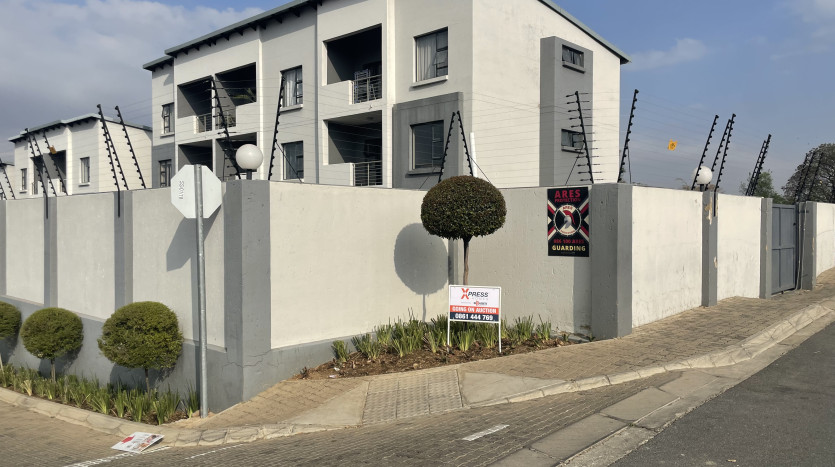 Secure Modern Living in Sandton Property Images