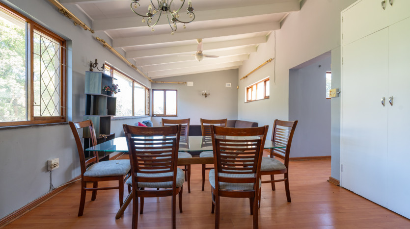 Large Family Home or Student Accommodation in Carrington Heights Property Images