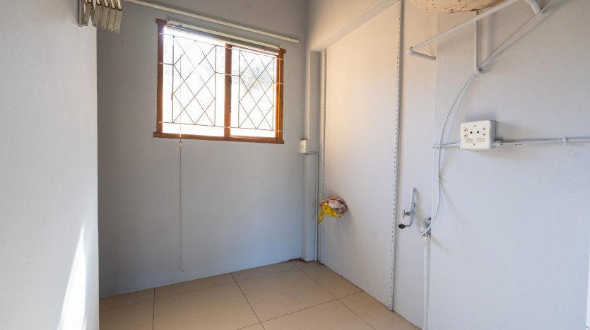 Large Family Home or Student Accommodation in Carrington Heights Property Images