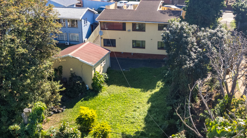 Large Family Home or Student Accommodation in Carrington Heights Property Images