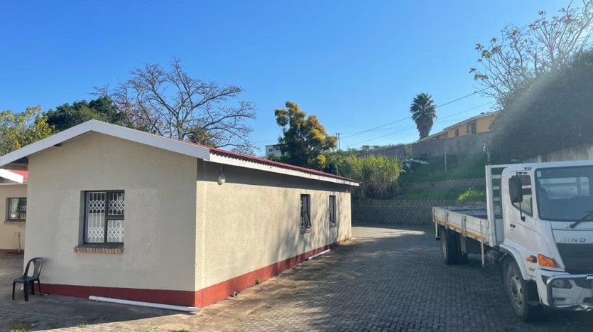3 Bedroom House & Flatlet Property Images