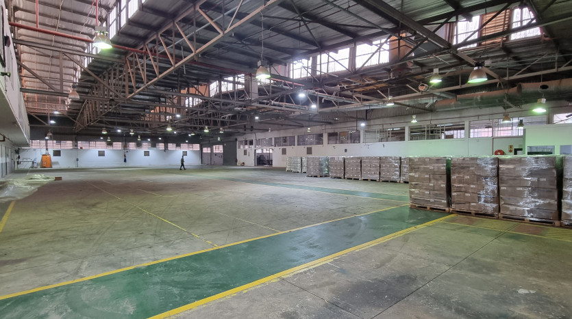 Large Industrial Property Close To Dube Tradeport (Ex Grafton Everest Premises) Property Images