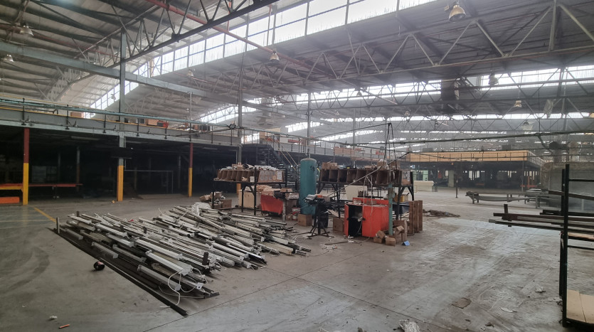 Large Industrial Property Close To Dube Tradeport (Ex Grafton Everest Premises) Property Images