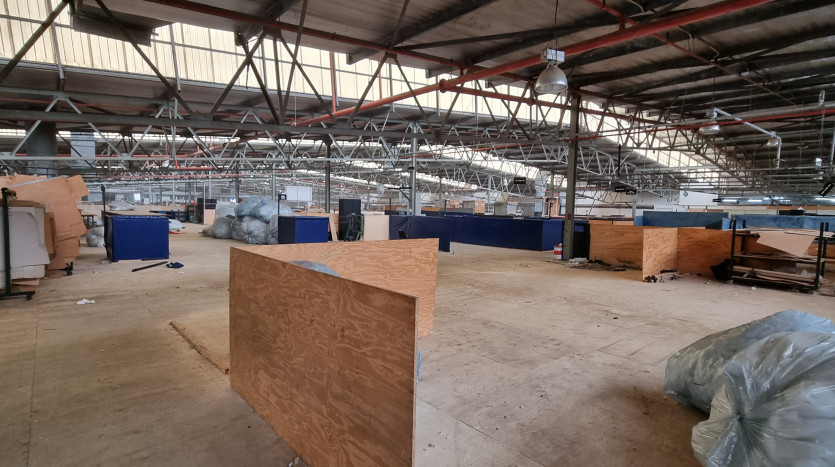 Large Industrial Property Close To Dube Tradeport (Ex Grafton Everest Premises) Property Images