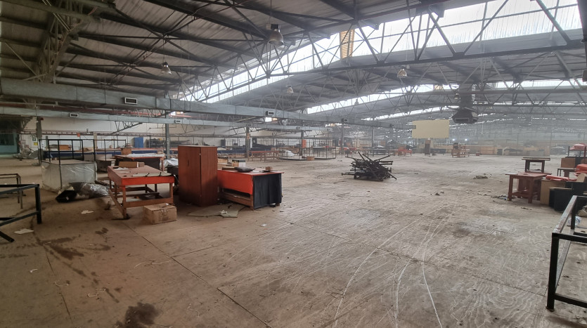 Large Industrial Property Close To Dube Tradeport (Ex Grafton Everest Premises) Property Images