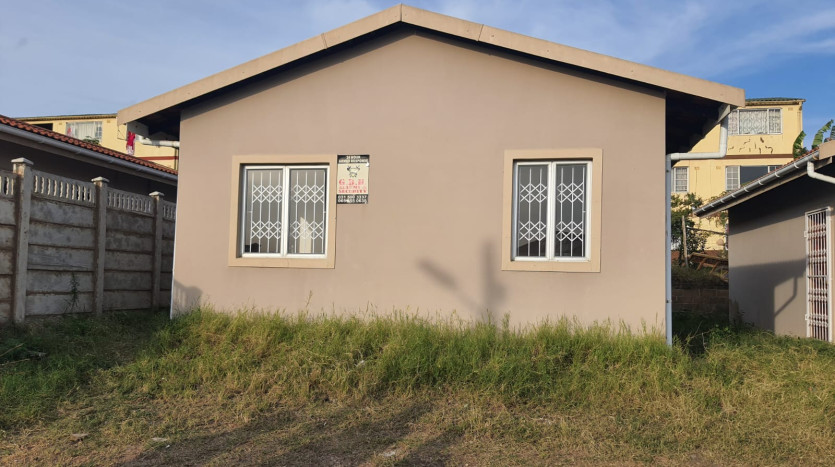 Bidding to start from R550 000 !!!! Live Streamed Auction Property Images