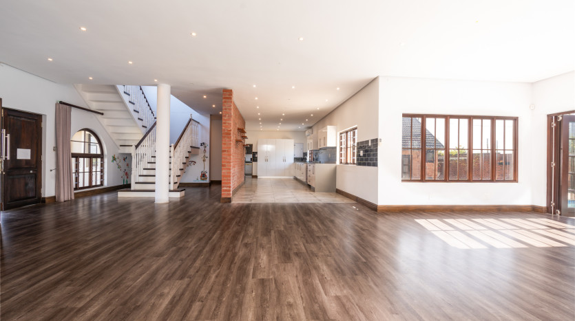 Exclusive Mansion With Golf Course and Sea Views Property Images