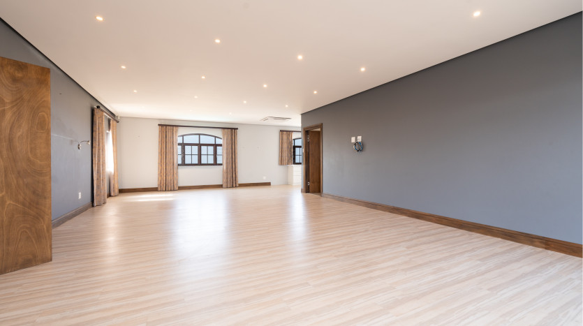 Exclusive Mansion With Golf Course and Sea Views Property Images