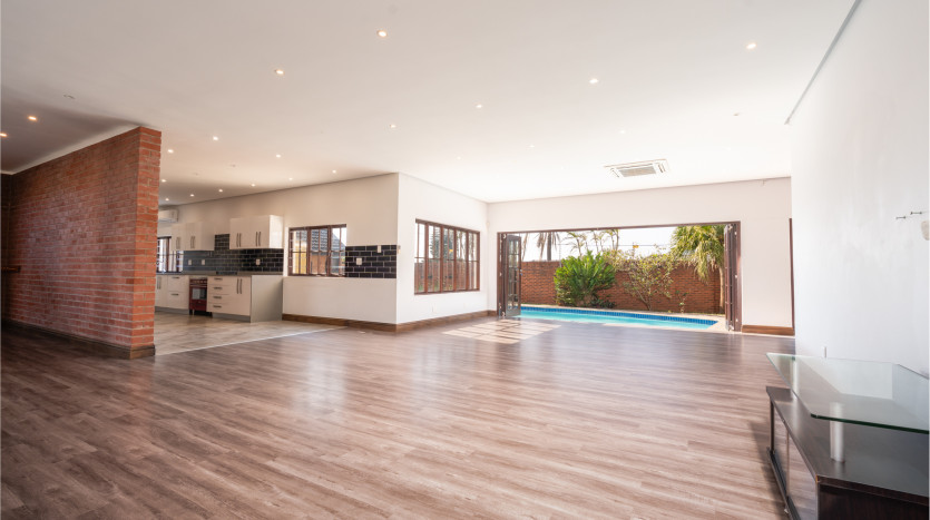 Exclusive Mansion With Golf Course and Sea Views Property Images
