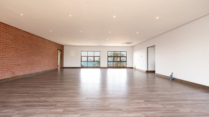 Exclusive Mansion With Golf Course and Sea Views Property Images