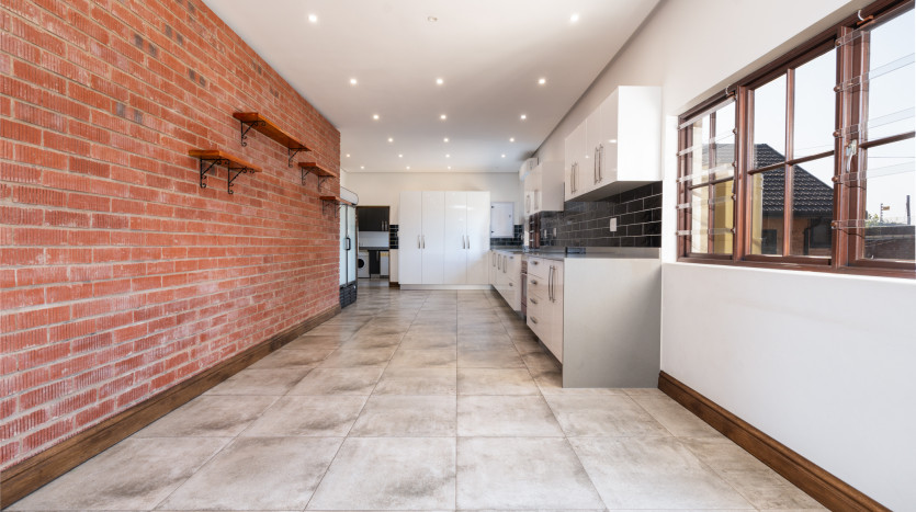 Exclusive Mansion With Golf Course and Sea Views Property Images