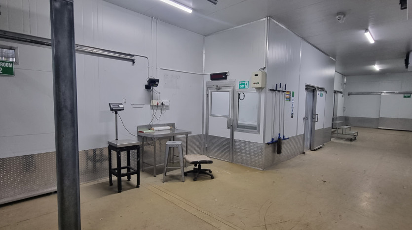 Cold Storage Facility / Mini Factory In Secure Business Park Property Images