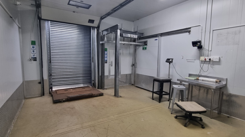 Cold Storage Facility / Mini Factory In Secure Business Park Property Images